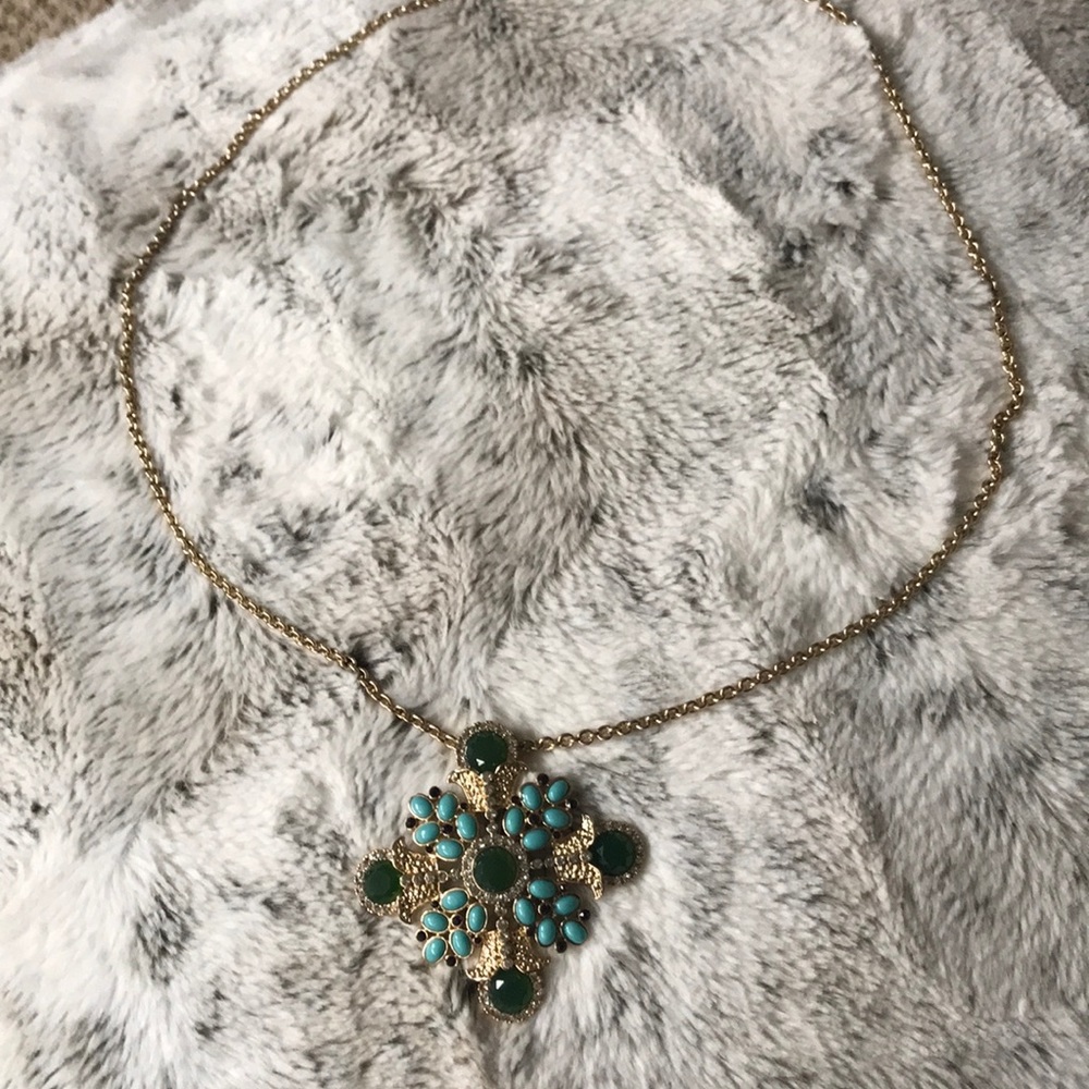 Banana Republic Necklace like new